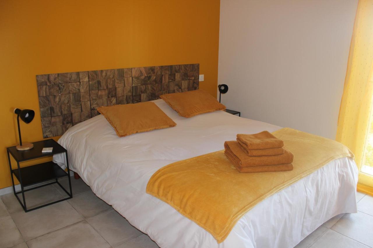 Gite De Charme Pour 10 Personnes Camelas Экстерьер фото